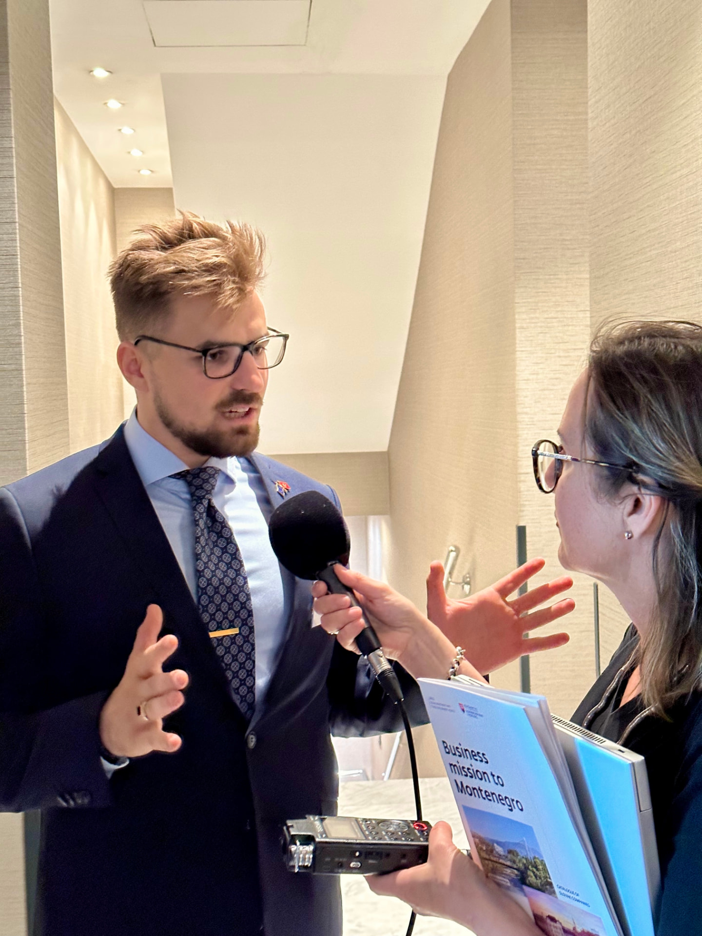 Ján Mrázik, CEO Ascetron, počas rozhovoru pre médiá